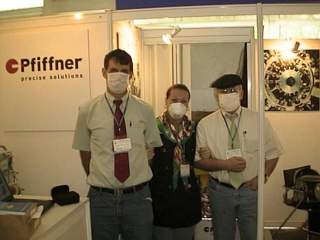 2PEK03.JPG